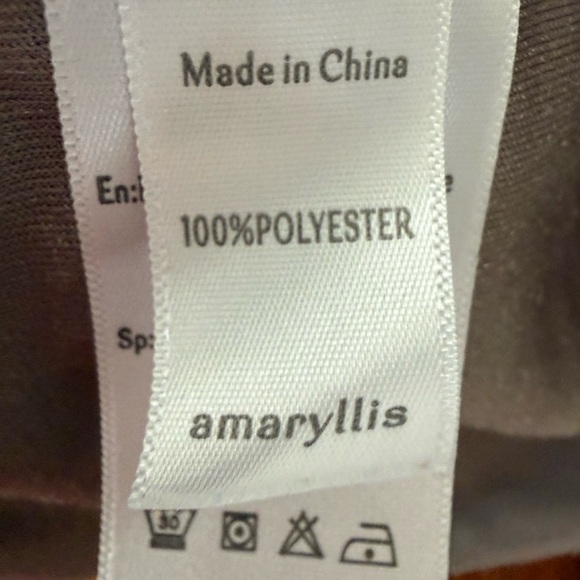 Amaryllis Chocolate Velvet Cardigan - Picture 4 of 8